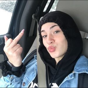 Meet your Posher, Ketty